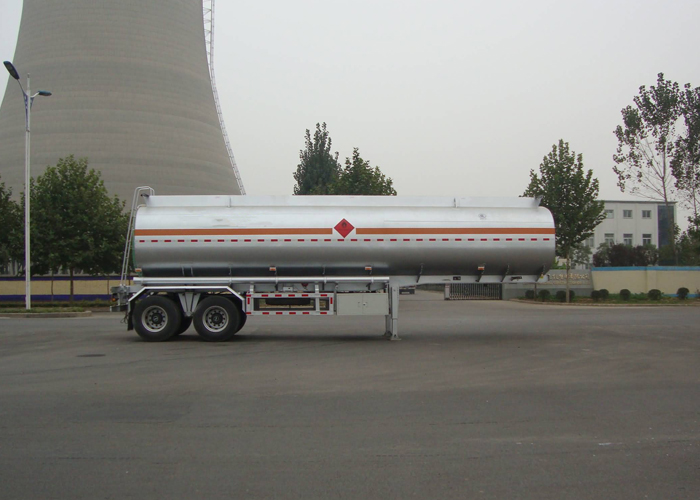 30400L Kohlenstoffstahl-Tanker-Anhänger mit 2 Achsen für Kraftstoff oder Dieselflüssigkeit, Kohlenstoffstahl-Tanker-Anhänger tanken